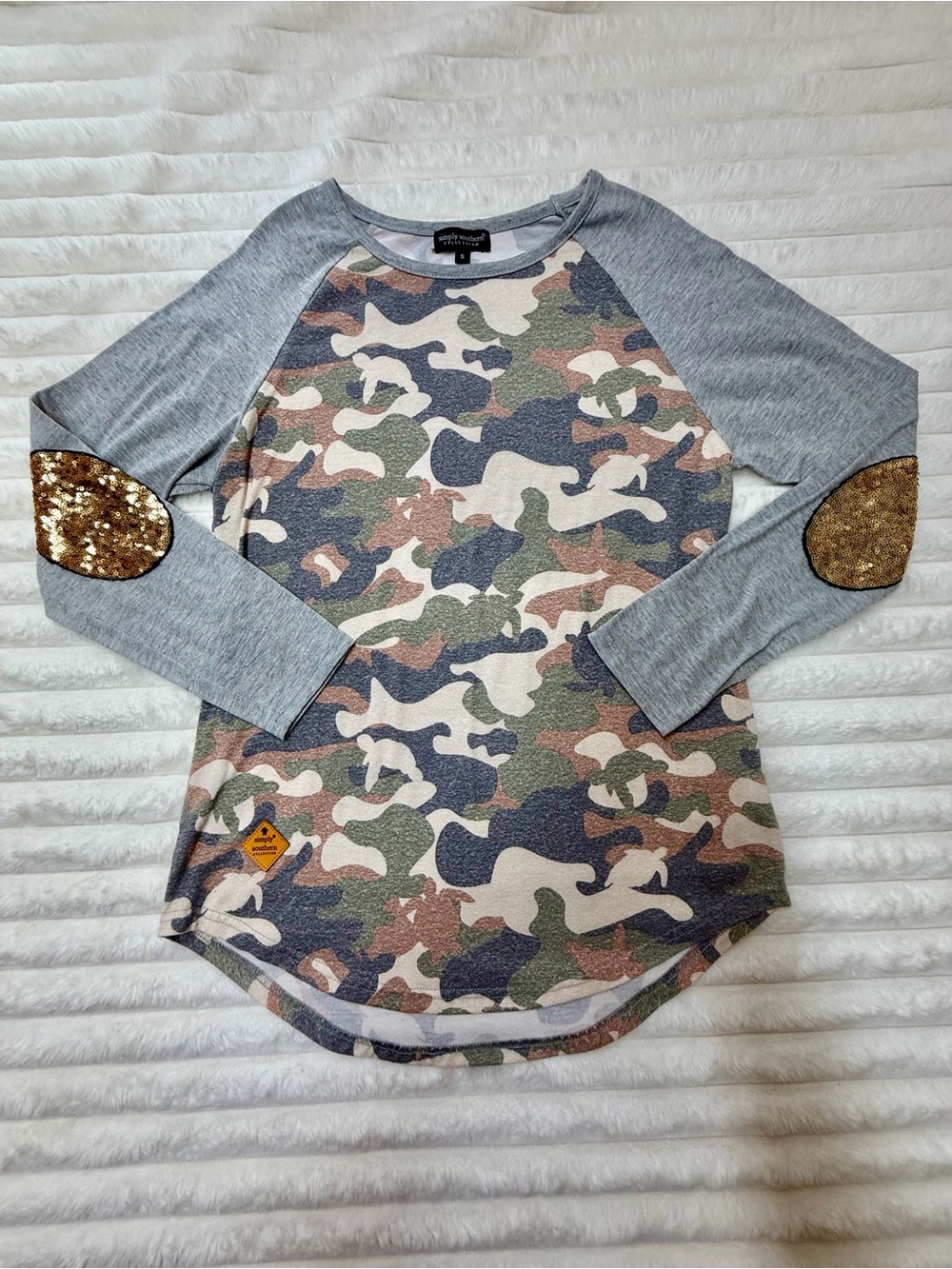 Simply Southern Duck Camo Raglan Top in Gray, Green, Brown